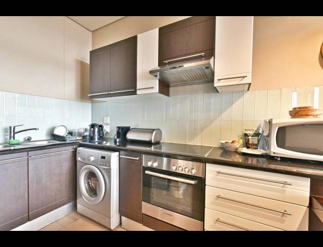 1 BEDROOM APARTMENT FOR SALE IN BEDFORDVIEW
